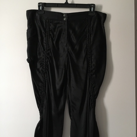 ALBERTA FERRETTI PHILOSOPHY Black Silk Satin Ruched Leg Pants 8 - Picture 3 of 11
